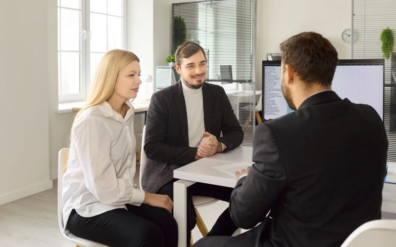business-tax-consultation-meeting